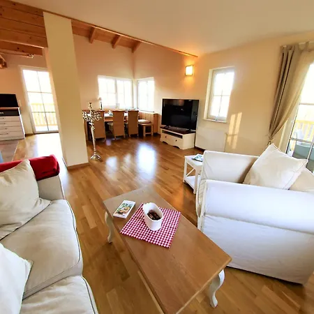 Apartment Albatros In Oberdellach *